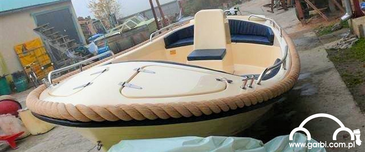 Łódź G-550 12