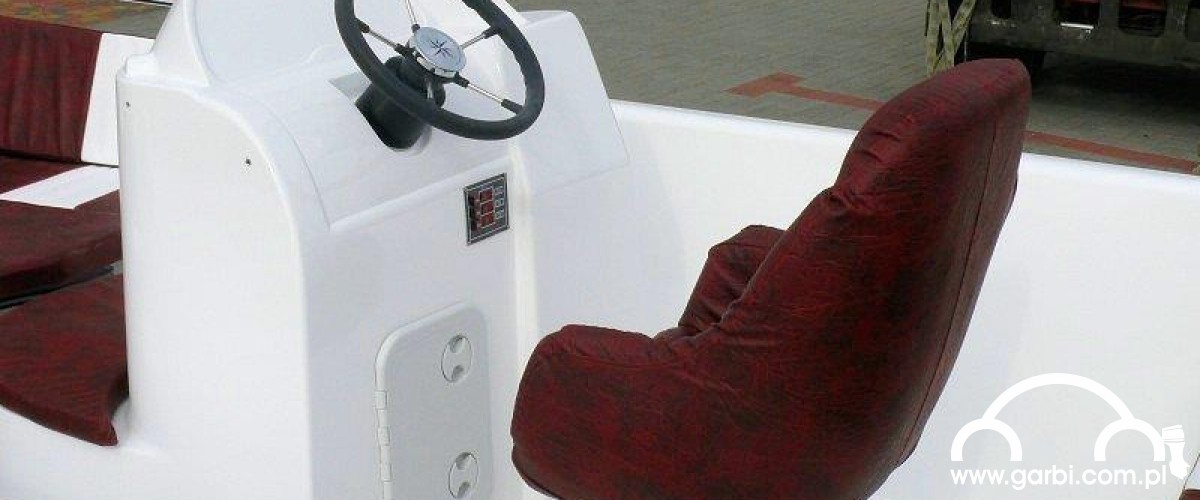 Łódź G-620 Open 9